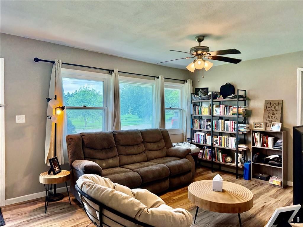 320 N Alvin Street — photo 16