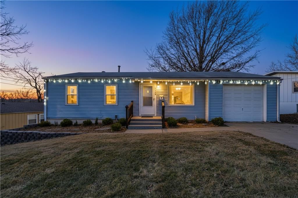 9220 McKinley Street — photo 2