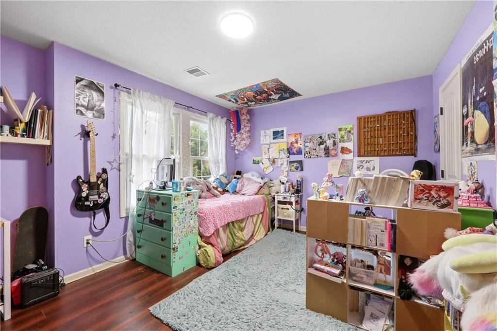 Photo 26 of 38 - 7361 N Congress Avenue, Kansas City, MO 64152