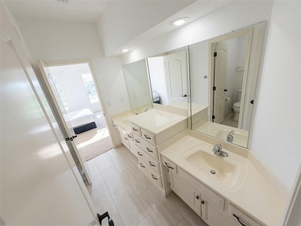 10319 N Saline Avenue — photo 24