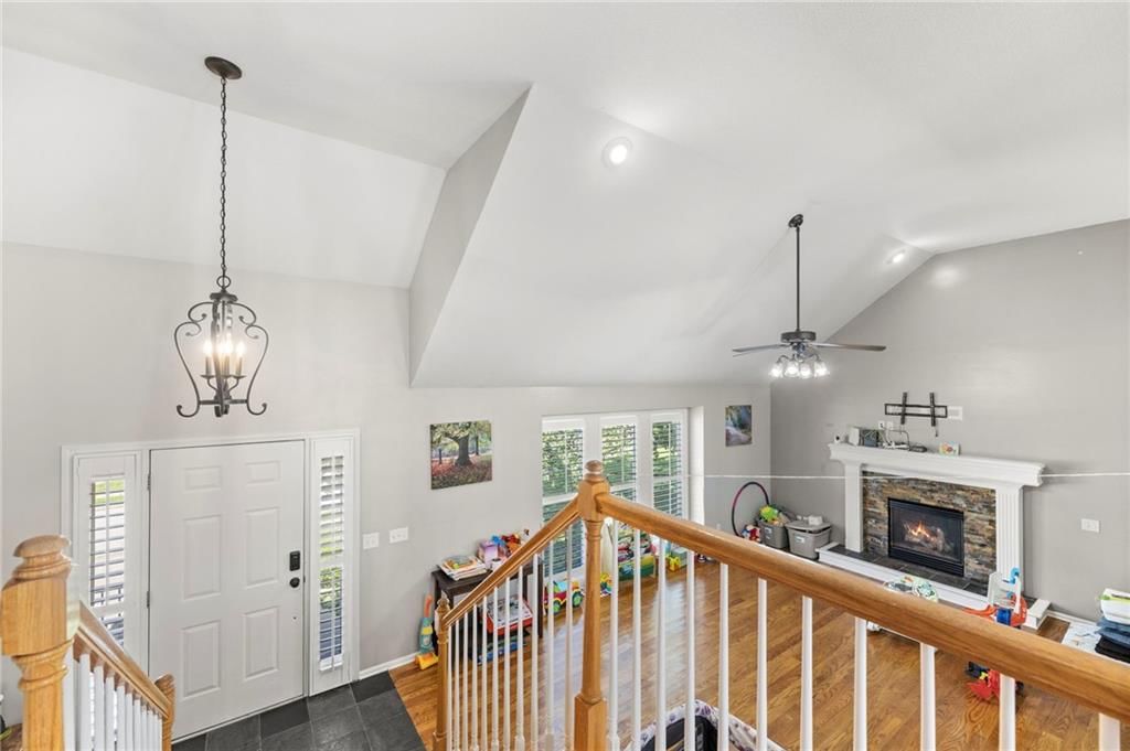 7433 N Smalley Avenue — photo 4
