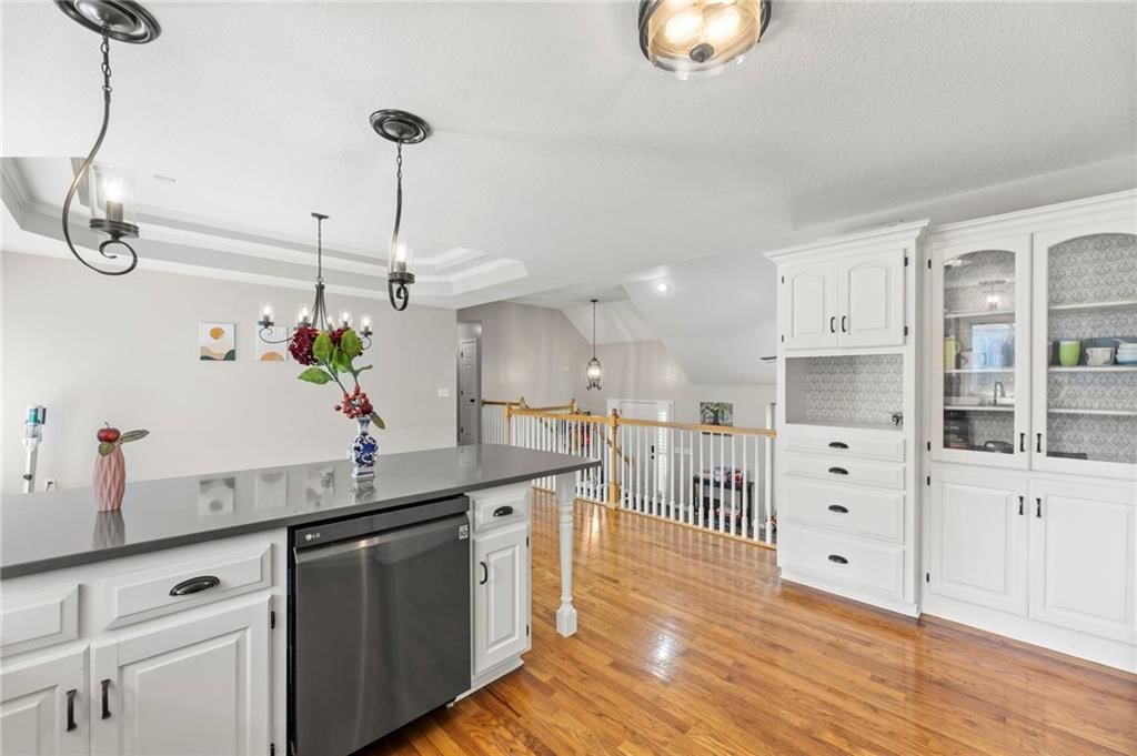 7433 N Smalley Avenue — photo 12