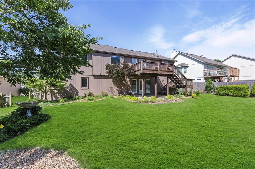 7433 N Smalley Avenue — photo 40
