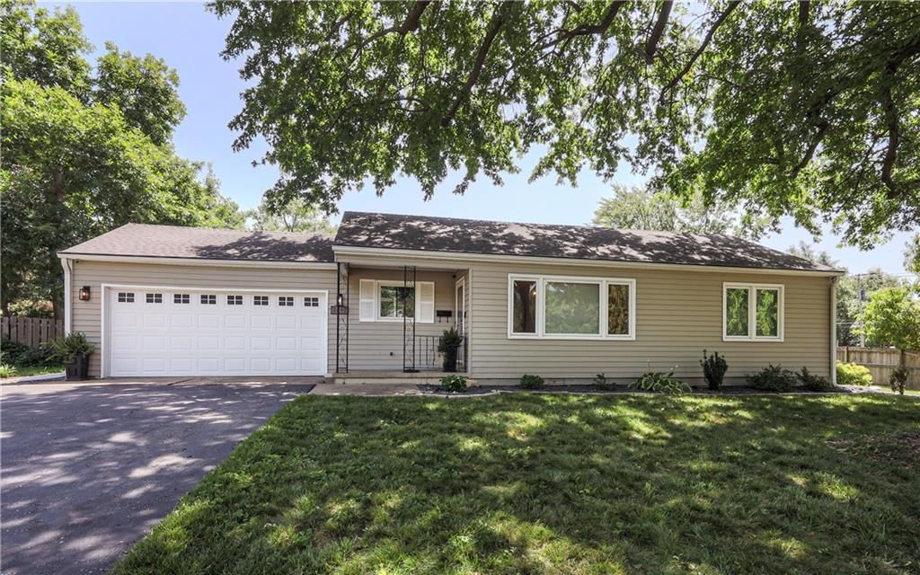8643 Hadley Street, Overland Park, KS
