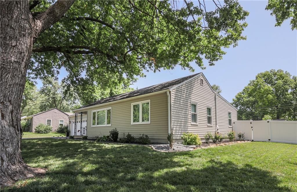 8643 Hadley Street — photo 4