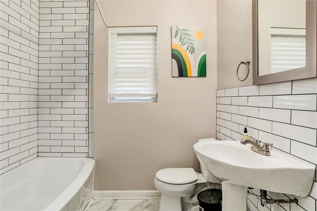 7421 Forest Avenue — photo 15