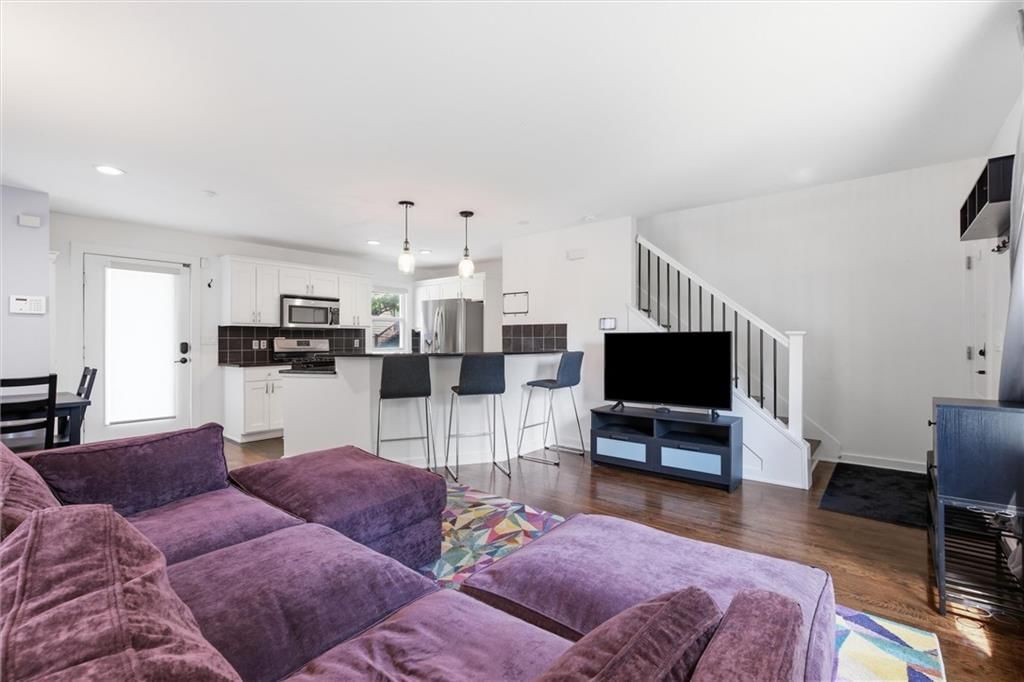 706 W 46th Street — photo 5