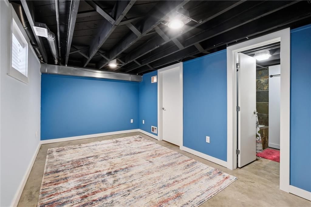 706 W 46th Street — photo 23