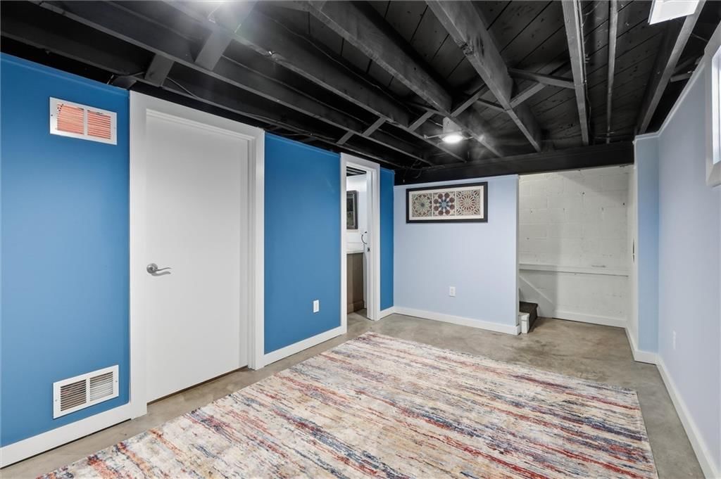 706 W 46th Street — photo 25