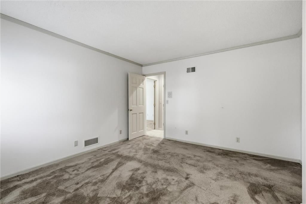 11107 W 122nd Street — photo 32