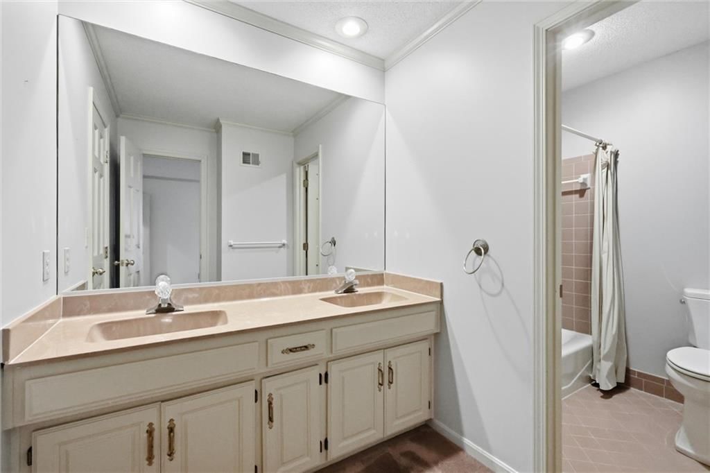 11107 W 122nd Street — photo 33
