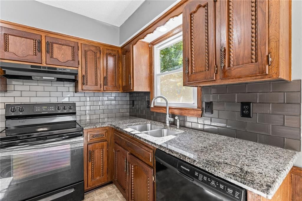 10245 Haskins Street — photo 14