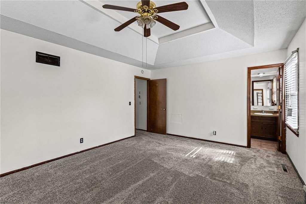 10245 Haskins Street — photo 20