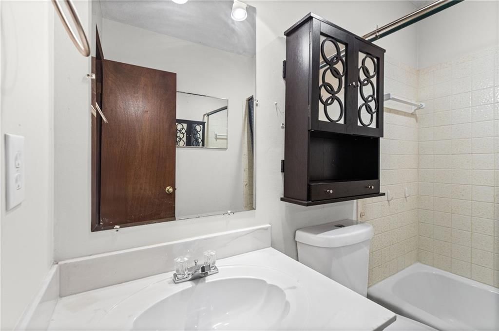 10245 Haskins Street — photo 24