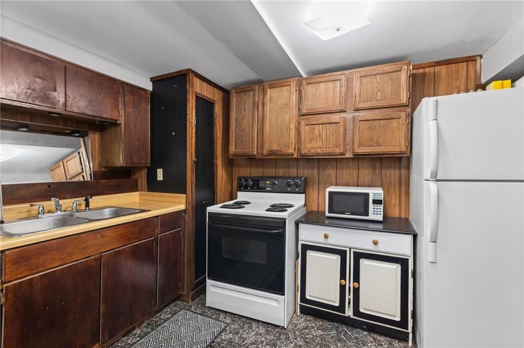 10245 Haskins Street — photo 41