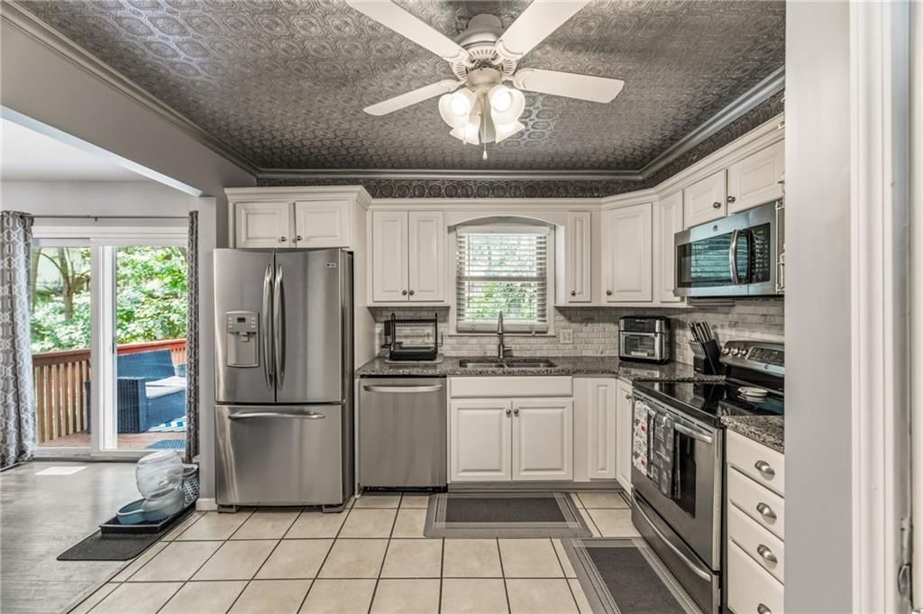8008 N Garfield Avenue — photo 11