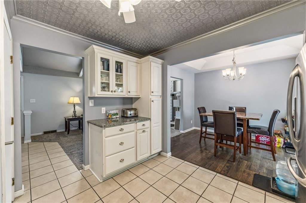 8008 N Garfield Avenue — photo 12