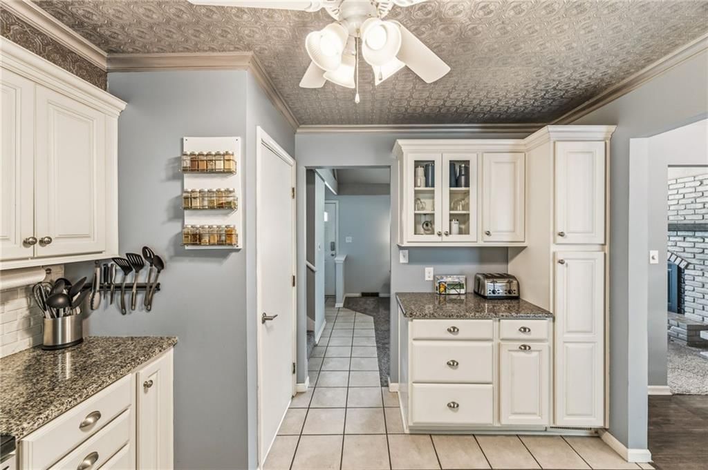8008 N Garfield Avenue — photo 13