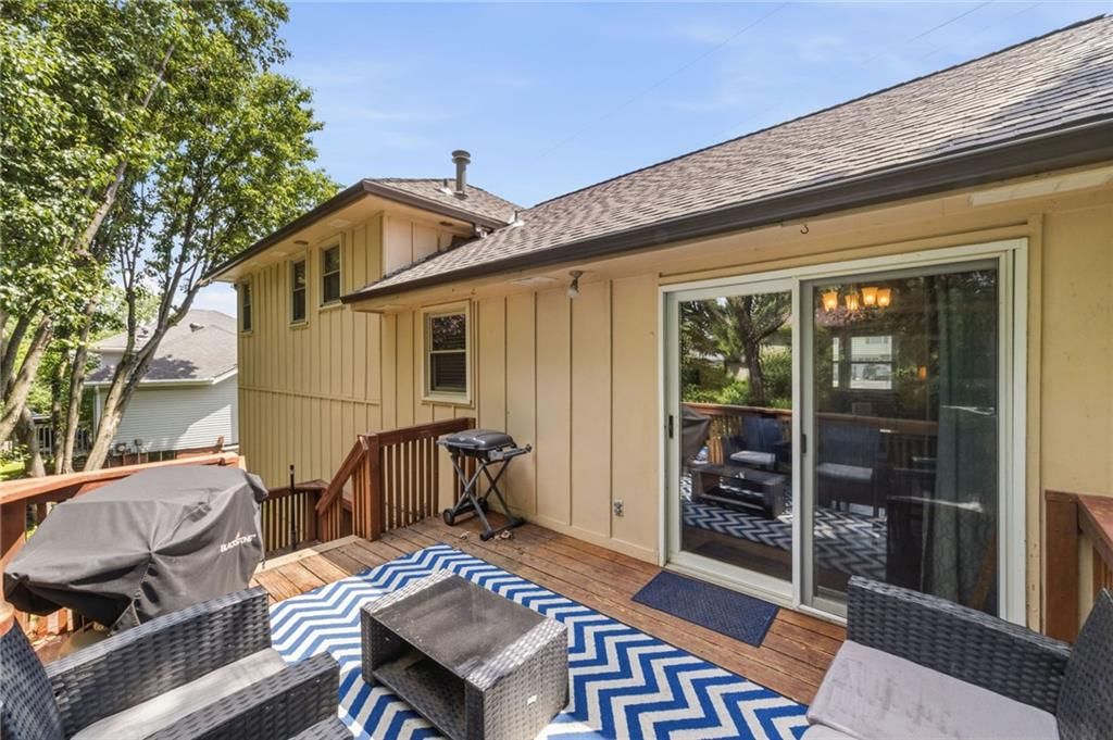 8008 N Garfield Avenue — photo 16