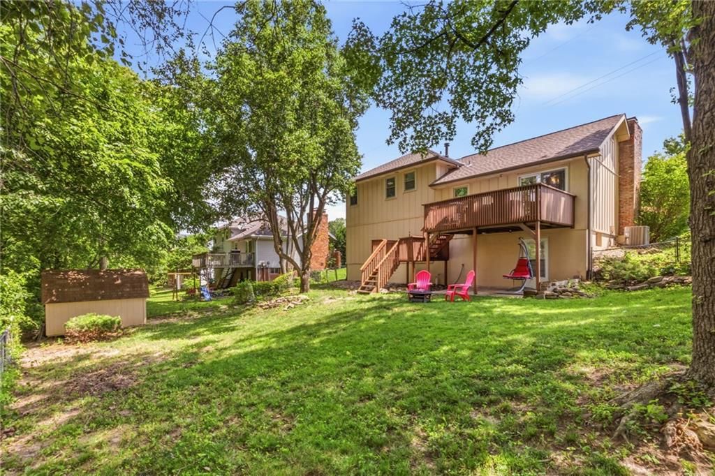 8008 N Garfield Avenue — photo 37