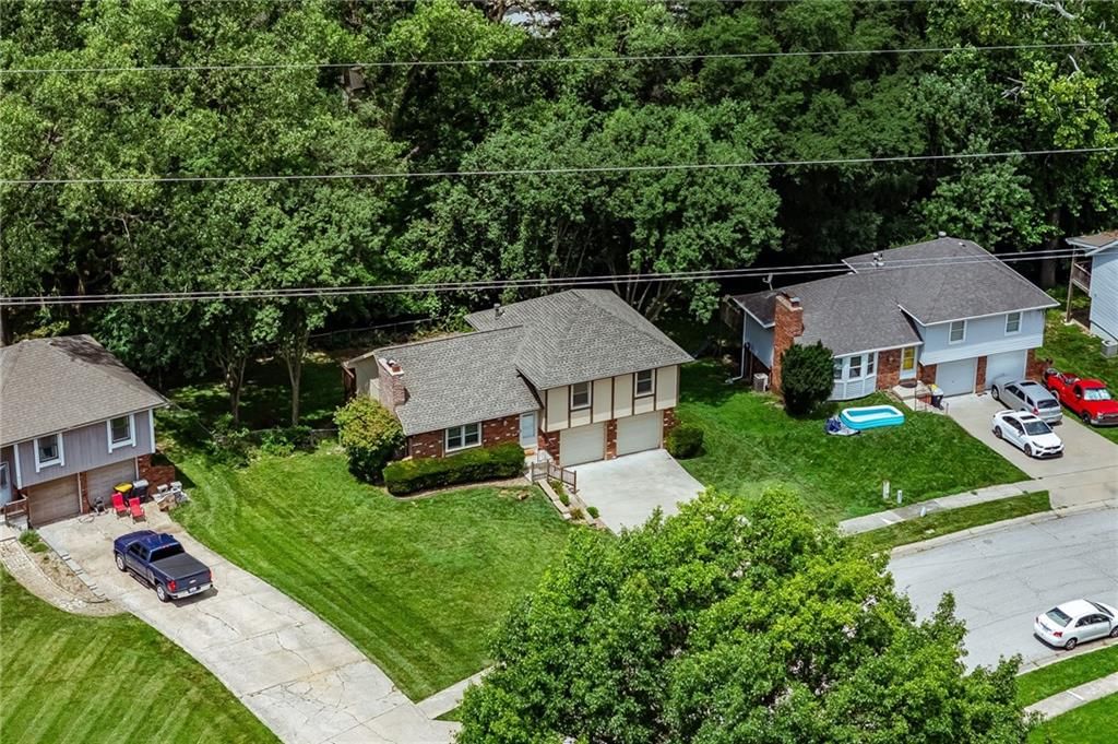 8008 N Garfield Avenue — photo 43