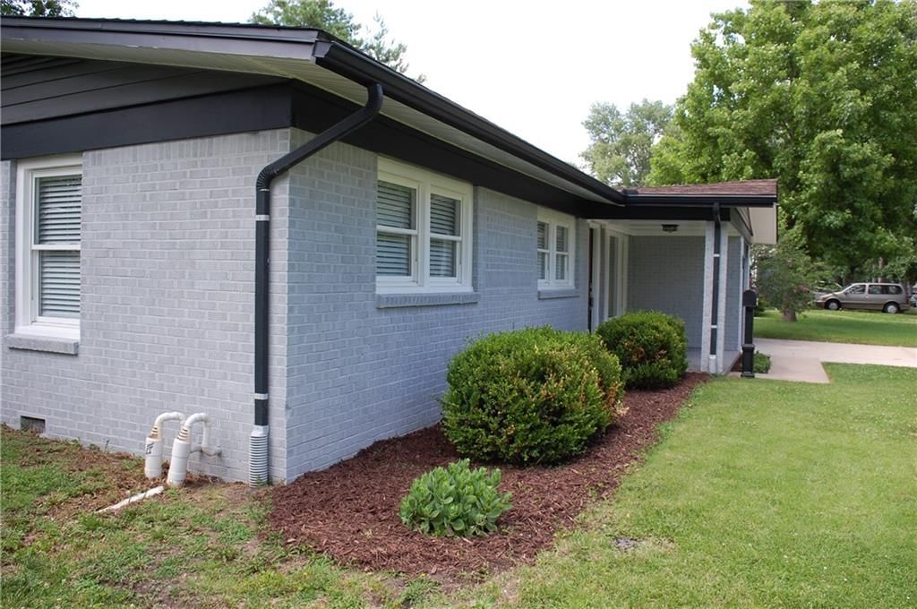 811 S Edgemere Drive — photo 4