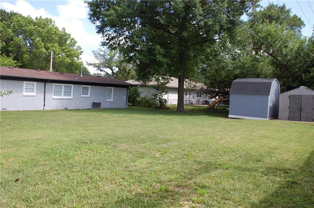 811 S Edgemere Drive — photo 30