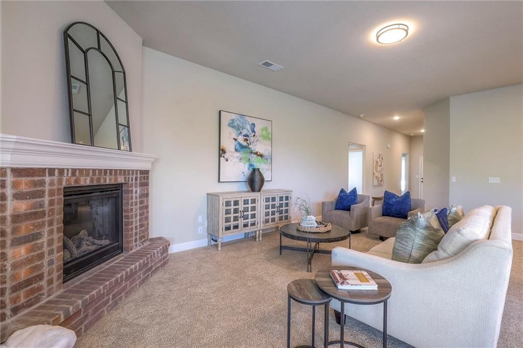 25235 W 92nd Terrace — photo 9