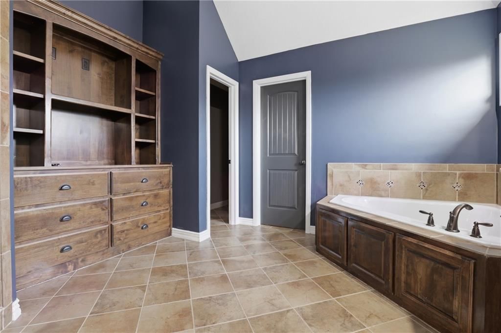1502 Cross Creek Drive — photo 43