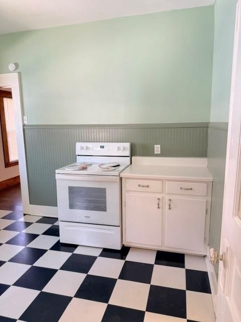 704 W 2nd Street — photo 6