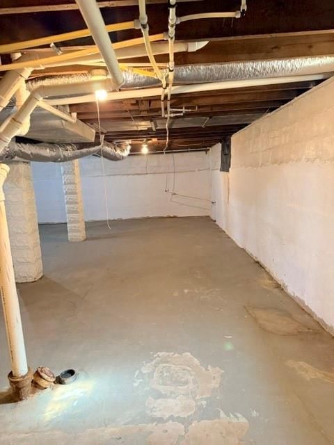 704 W 2nd Street — photo 20