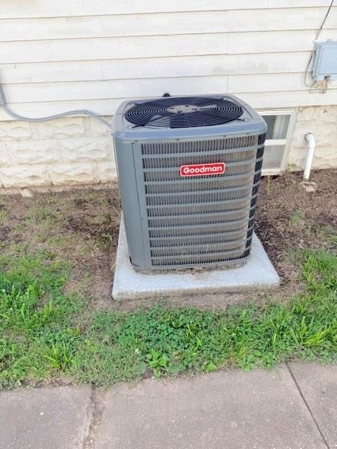 704 W 2nd Street — photo 27
