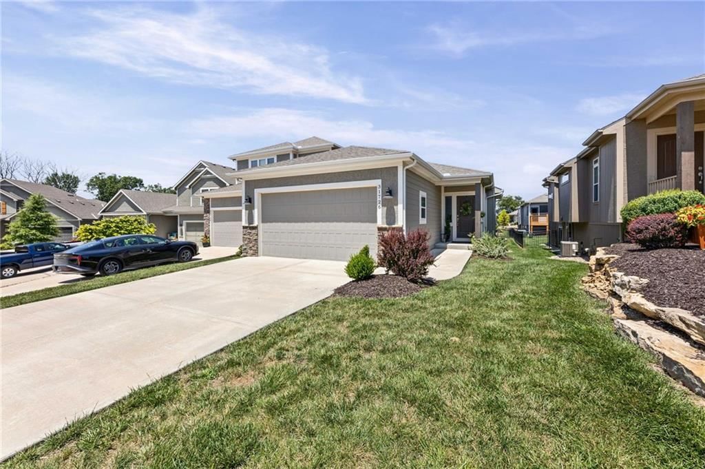 31726 W 83rd Court — photo 1