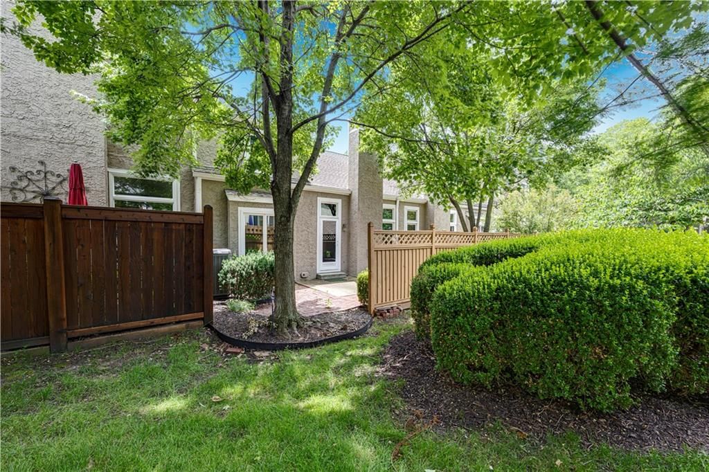 6724 W 126th Court — photo 30