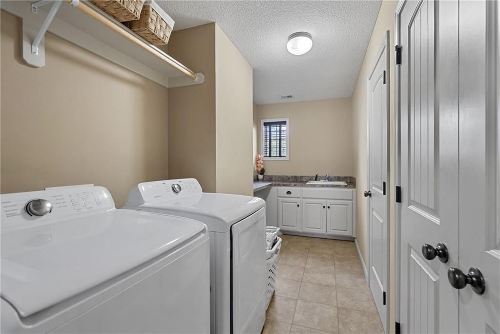 10841 S Hastings Street — photo 10