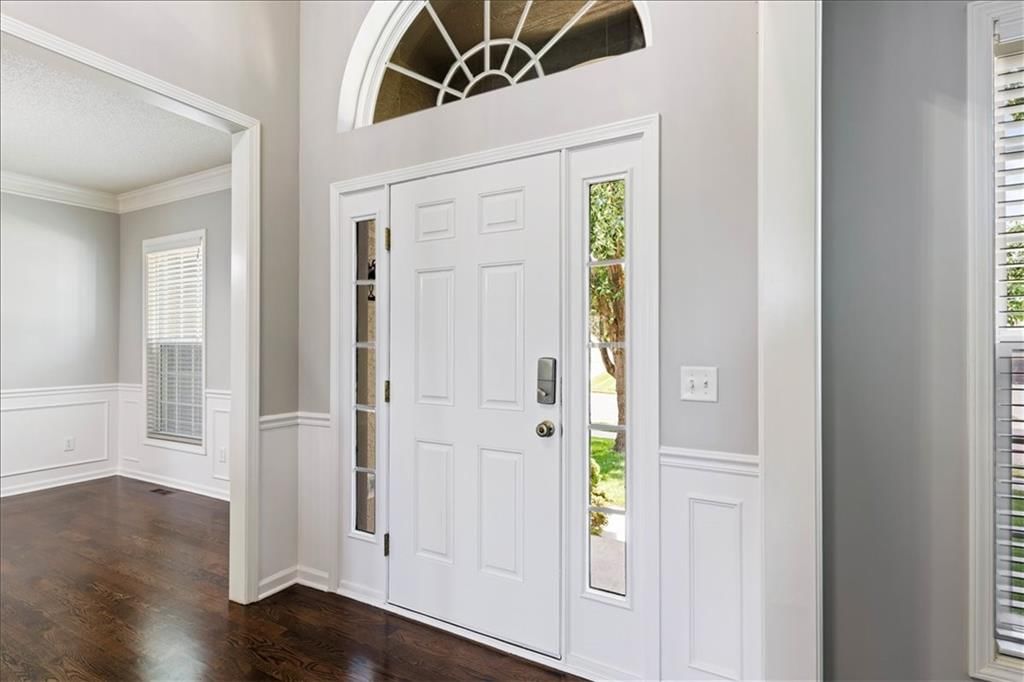 15609 Shawnee Drive — photo 2