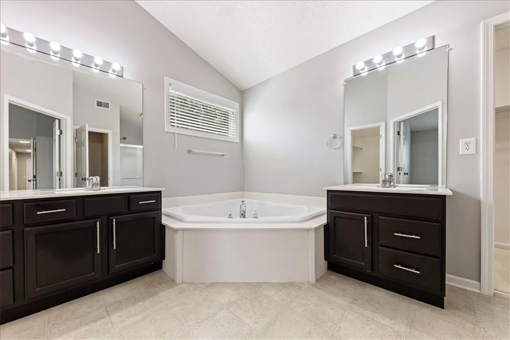 15609 Shawnee Drive — photo 16