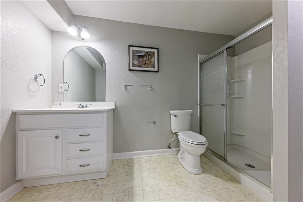 15609 Shawnee Drive — photo 32