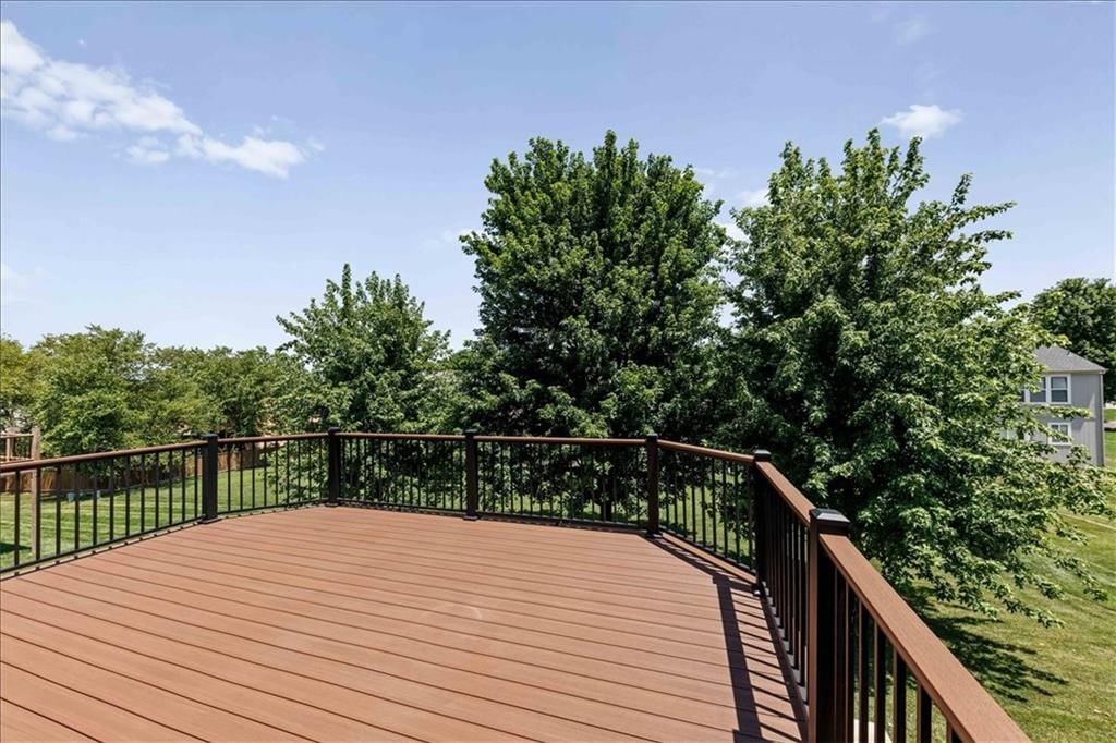 15609 Shawnee Drive — photo 33
