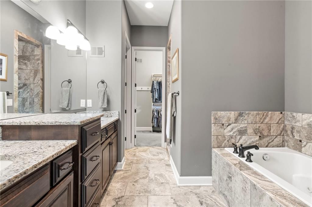 13416 W 172nd Street — photo 36