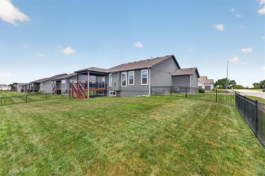 1515 SW Arbor Valley Drive — photo 37