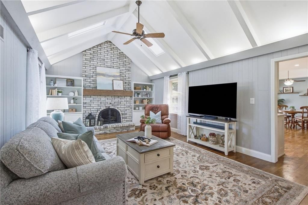 12338 Pinehurst Drive — photo 8