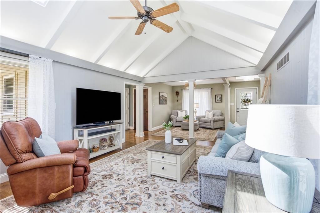 12338 Pinehurst Drive — photo 10