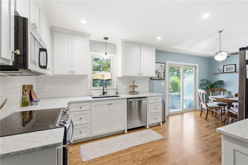 12338 Pinehurst Drive — photo 12