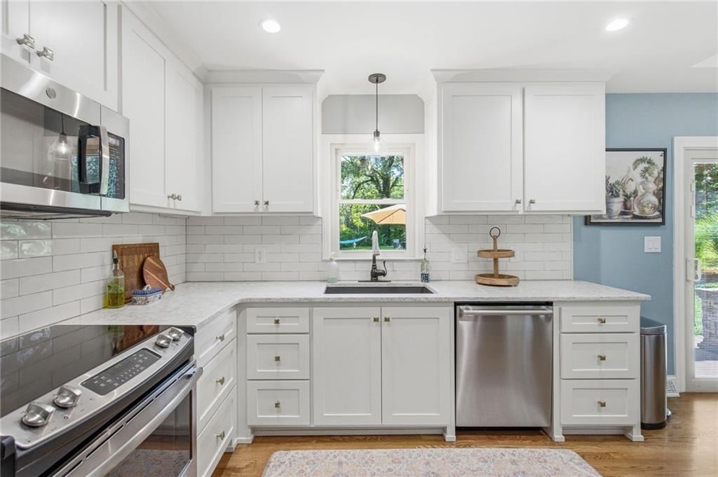 12338 Pinehurst Drive — photo 13