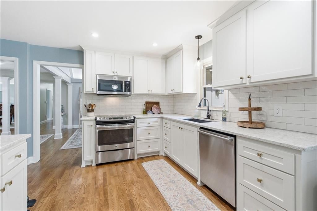 12338 Pinehurst Drive — photo 15