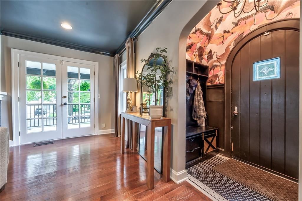 224 E Meyer Boulevard — photo 8
