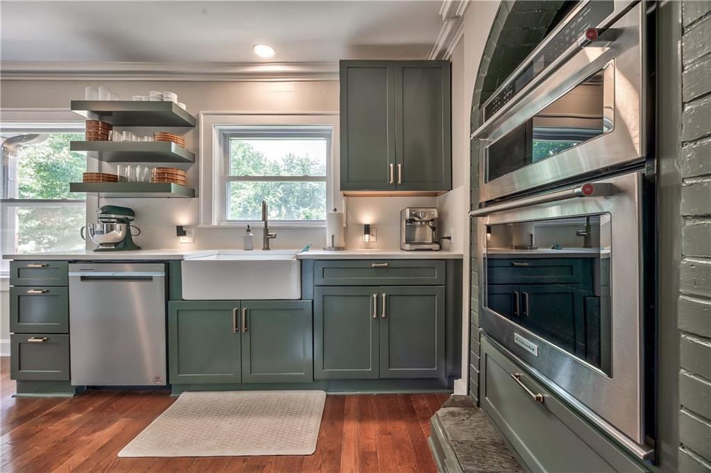 224 E Meyer Boulevard — photo 17