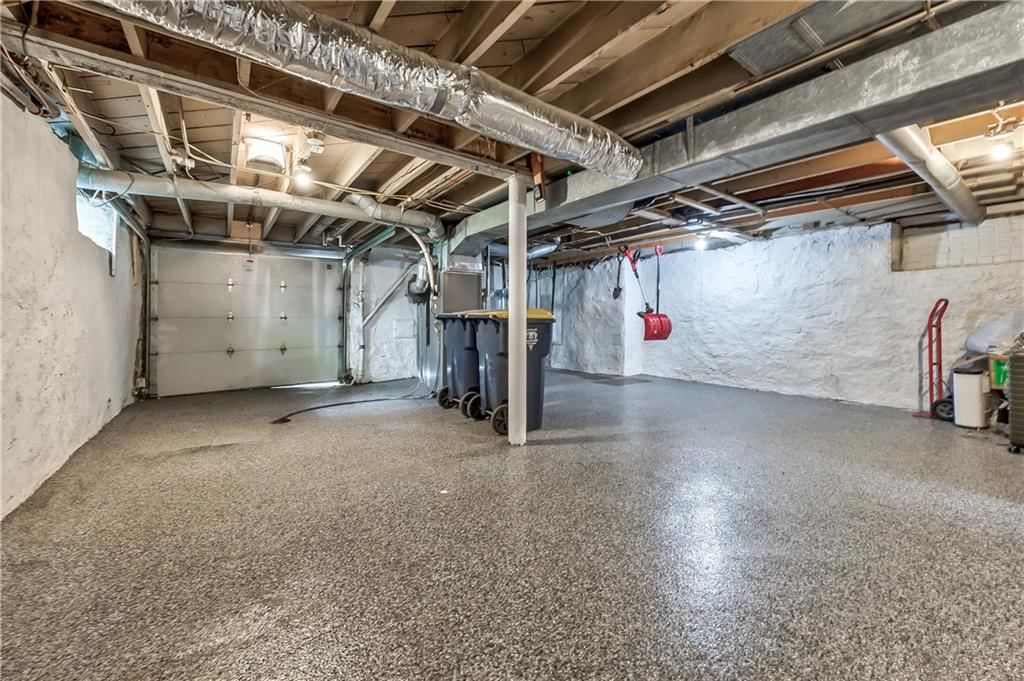 224 E Meyer Boulevard — photo 32