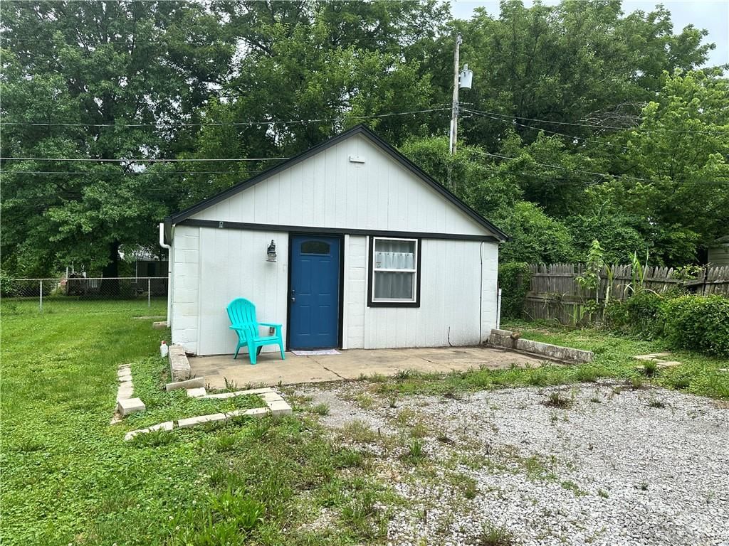 1133 S Haden Street — photo 12